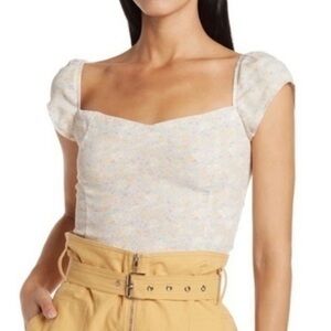 NWT Elodie Floral Light Mauve Crop